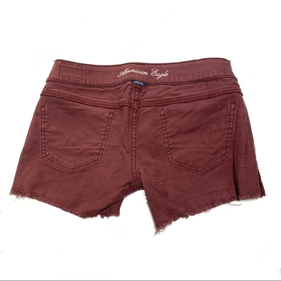 American Eagle Burgundy Stretch Distress Hemline Jean Short Size 0 - Picture 8 of 9
